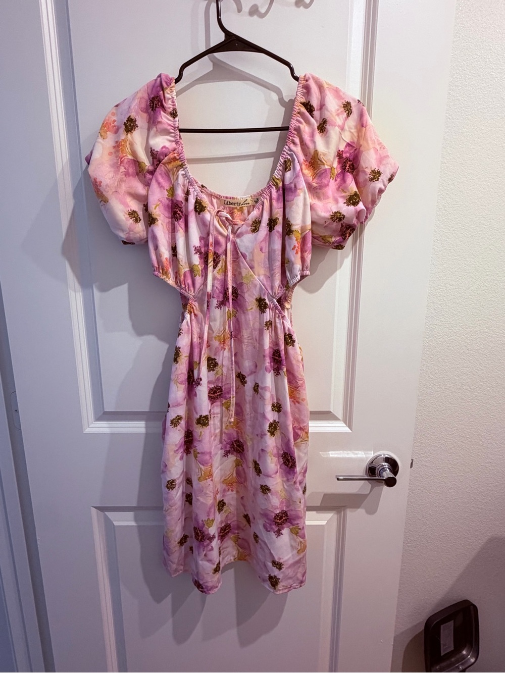 Pink Floral Puff-Sleeve Women's Dress